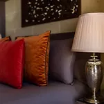 B&B Dgolden Valley Boutique 4*