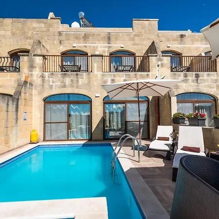 לינה וארוחת בוקר Dgolden Valley Boutique