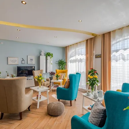 Dgolden Valley Boutique לינה וארוחת בוקר