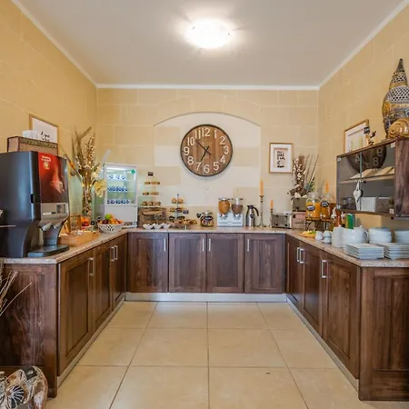 לינה וארוחת בוקר Dgolden Valley Boutique 4*