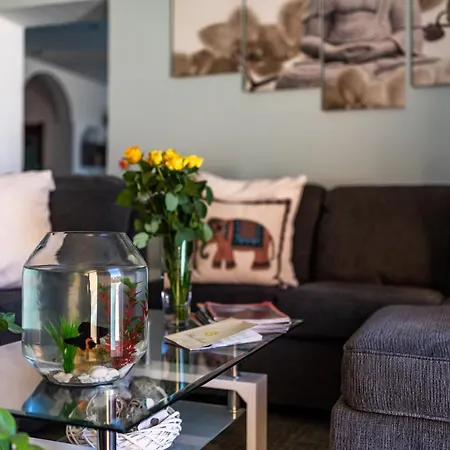 Bed & Breakfast Dgolden Valley Boutique