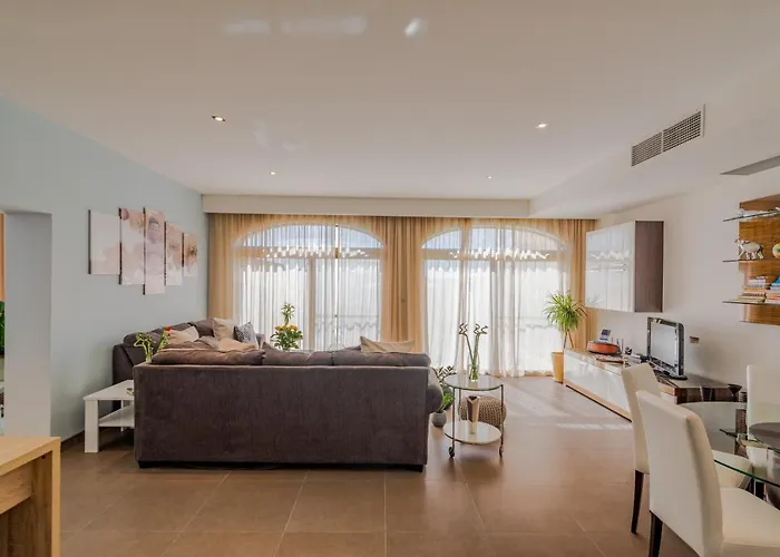 Dgolden Valley Boutique