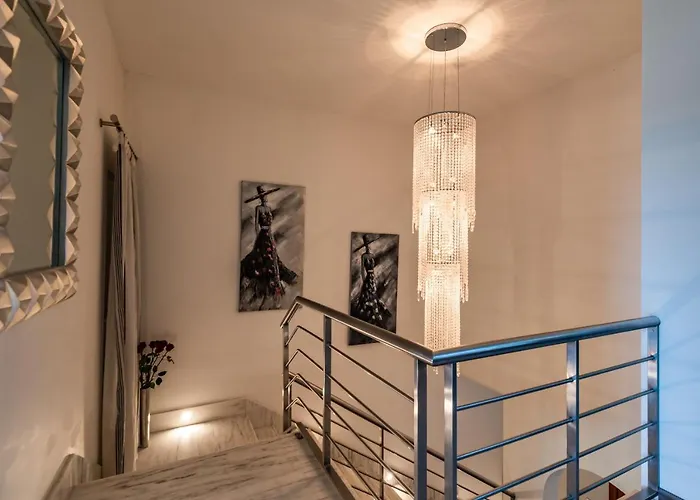 Dgolden Valley Boutique